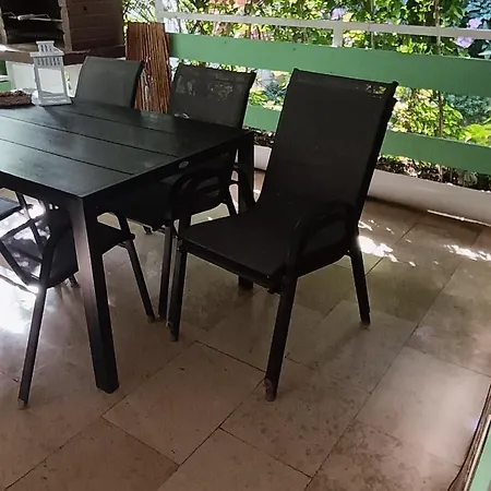 Captain Sijan Apartman